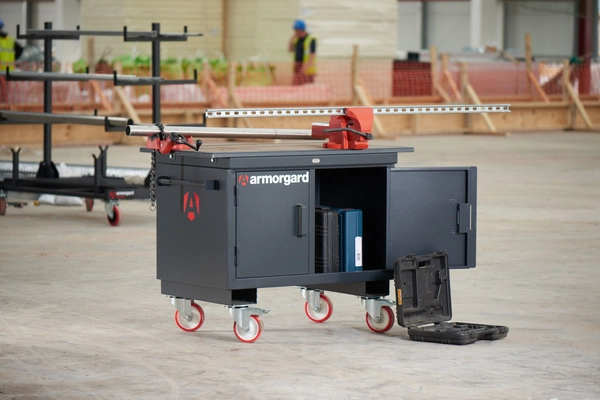 Table De Monteur Armoire Mobile ARMORGARD - BH1270M 4 Table De Monteur Armoire Mobile ARMORGARD - BH1270M – Image 2
