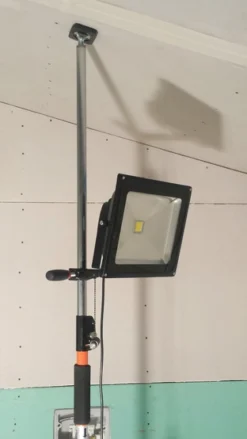 Pack étai 290 Cm + Support étai URKO Pour Niveaux Laser / Caméras / LEDS - 1843006 -Atelier D'outillage EOA20015 1