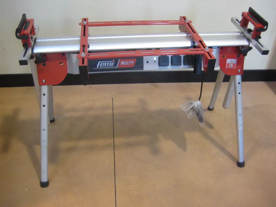 Établi Pliable Extensible 360 Multy FEMI Avec 3 Prises 220V - 360MULTY 3 Établi Pliable Extensible 360 Multy FEMI Avec 3 Prises 220V - 360MULTY