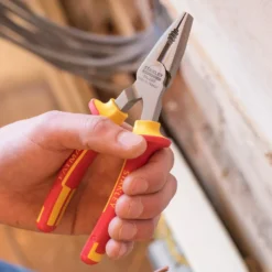 Pince Universelle Isolée 1000V STANLEY - 0-84-002 -Atelier D'outillage STAN0290 3